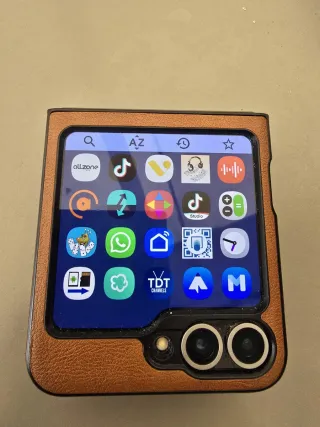 Vendo o cambio Samsung Galaxy Z Flip 6 - 256 gb.