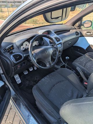 Peugeot 206 2003