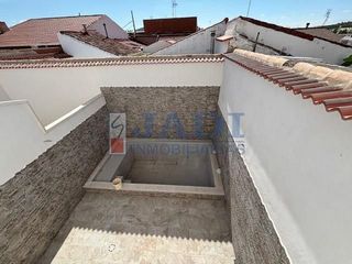 Casa adosada en venta en Valdepeñas