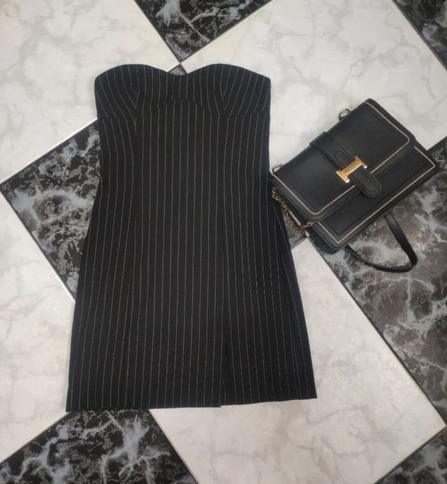 Vestido negro rayas blancas