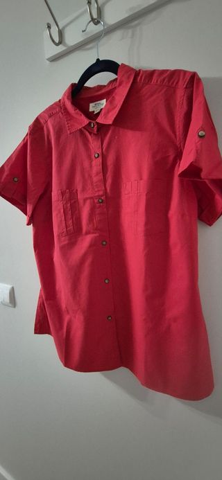 Camisa roja manga corta mujer