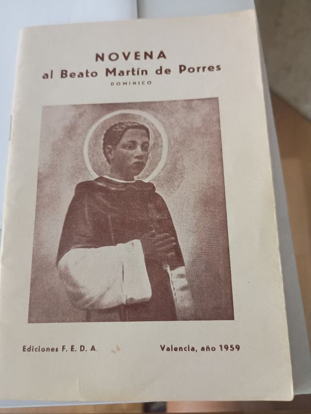 Folleto antiguo. Novena al Beato Martín de Porres
