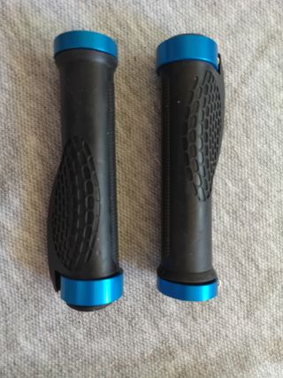 Puños bici/patinete - Azul y Negro