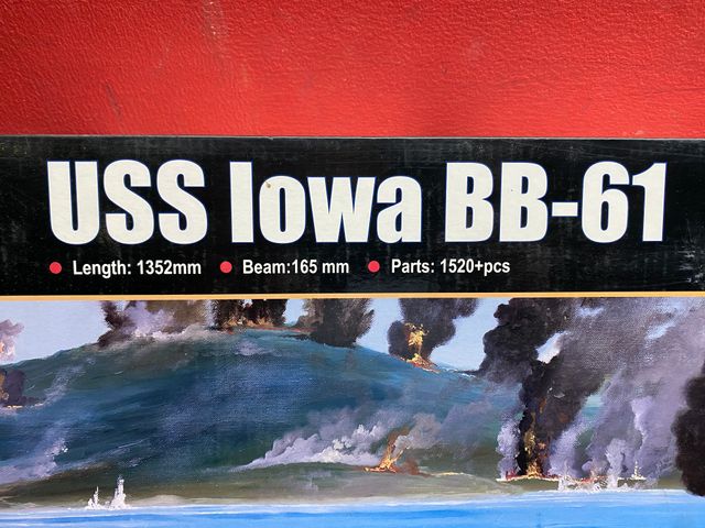 Maqueta USS Iowa BB-61 1/200 NUEVO 03706
