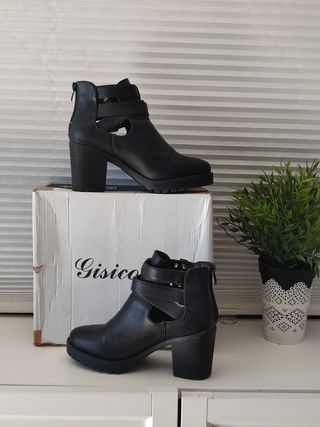 Stivaletti Gisicode neri 36