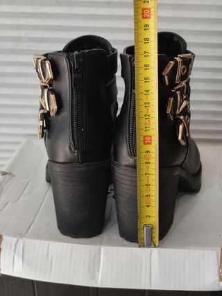 Stivaletti Gisicode neri 36