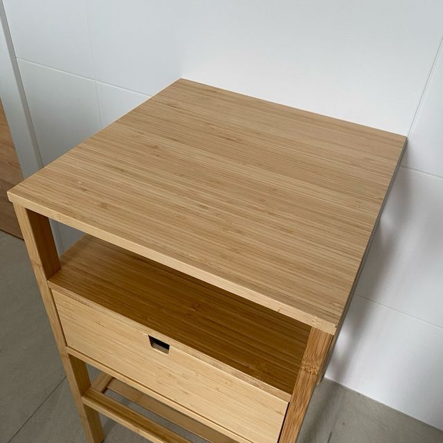 Mesita noche bambú IKEA Nordkisa