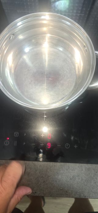 Placa inducción - Perfe estado solo en una esquina