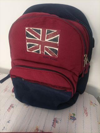 Mochila escolar Pepe Jeans + estuche