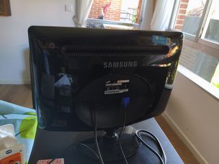 Monitor Samsung 22" VGA & DVI
