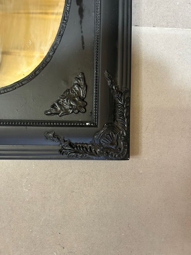 Espejo pequeño negro