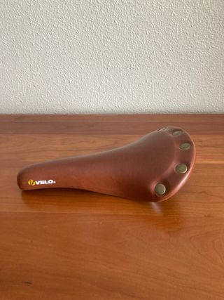 Sillín bici vintage marrón marca Velo
