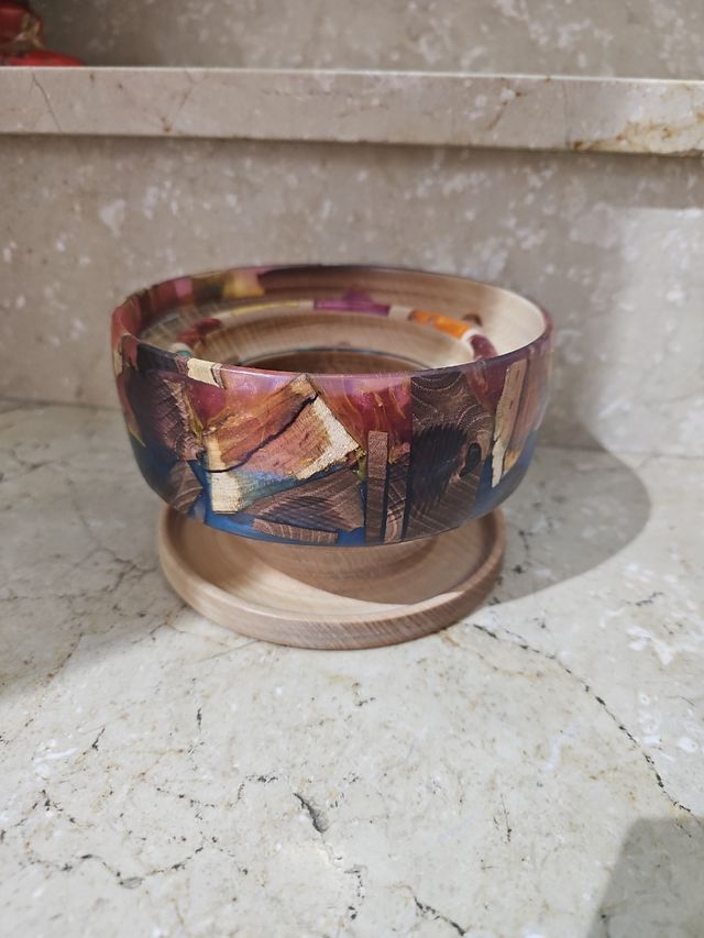 Cuenco resina-madera artesanal
