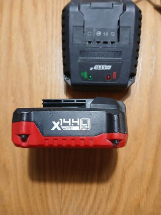 Batería Taladro Parkside 14.4v y cargadro no envio