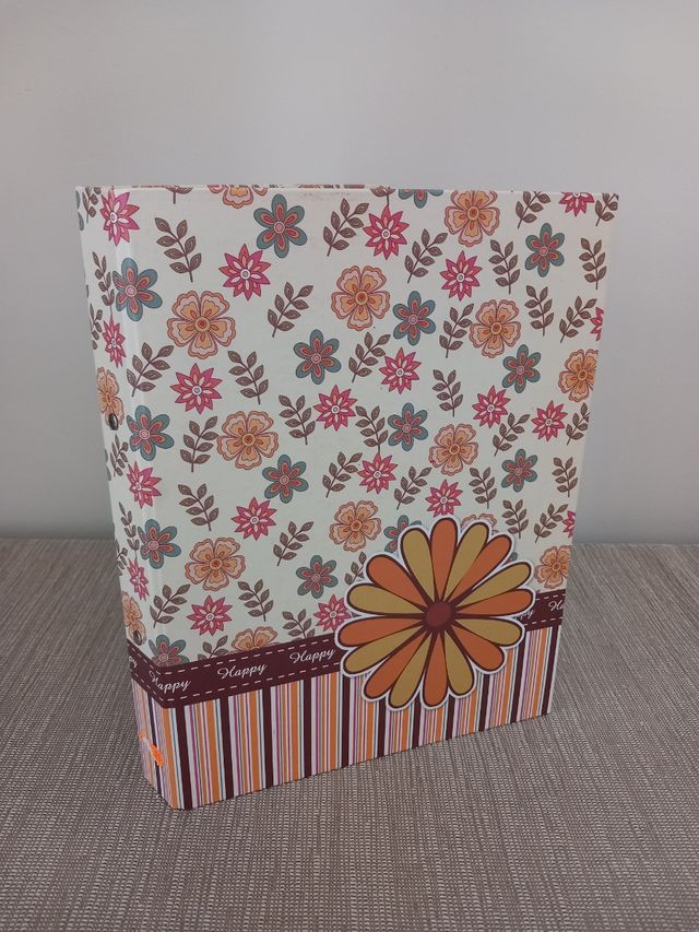 LOTE carpeta floral vintage, 
 más carpeta negra