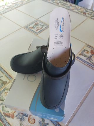Zuecos piel azul - Talla 37, lavable  lavadora 30°