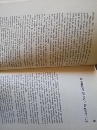 Dei dell'Acquario. di Brad Steiger.