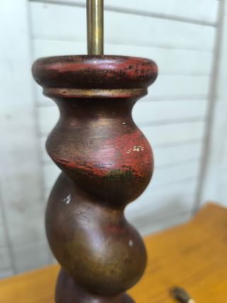 Lampara antigua madera.