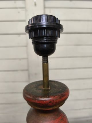 Lampara antigua madera.