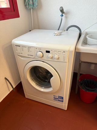 Lavadora Indesit - 6kg