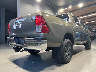 TOYOTA Hilux 2.4 D4D Cab Doble VX AT HVO100