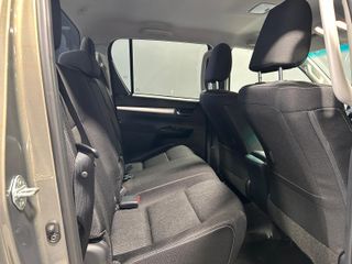 TOYOTA Hilux 2.4 D4D Cab Doble VX AT HVO100
