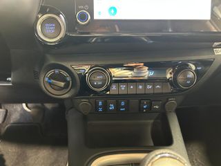 TOYOTA Hilux 2.4 D4D Cab Doble VX AT HVO100