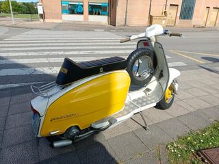 Lambretta LI150 Series 3 restaurada