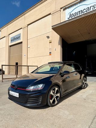 Volkswagen Golf GTI 220cv DSG 3p