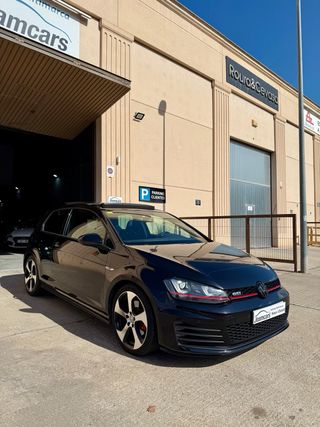 Volkswagen Golf GTI 220cv DSG 3p