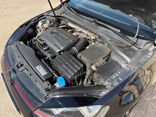 Volkswagen Golf GTI 220cv DSG 3p