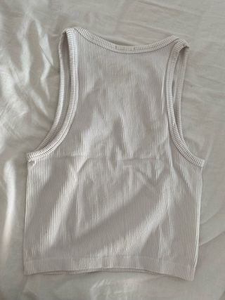 Top Stradivarius beige talla S