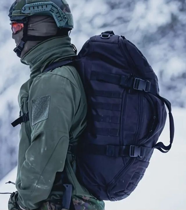 Mochila táctica negra