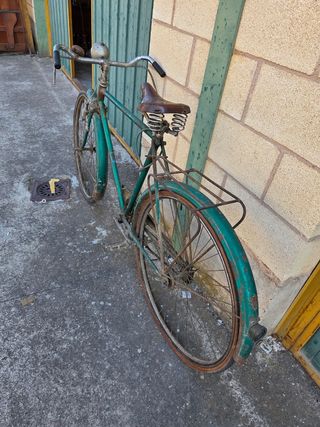 Antigua bicicleta BH especial  de varillas