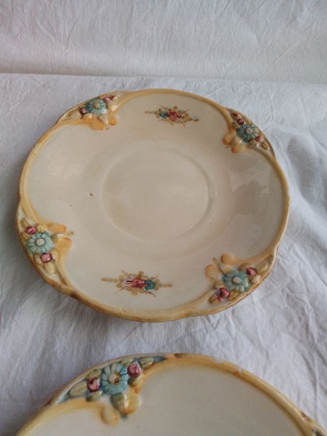 4 Platos antiguos Vidrier