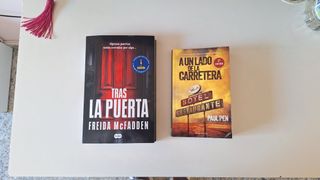 Tras la puerta - A un lado de la carretera 