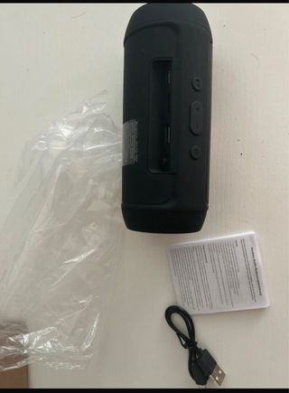 Altavoz Bluetooth portátil negro