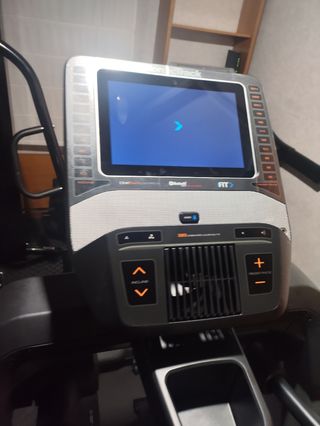 Bicicleta elíptica NordicTrack FS9i