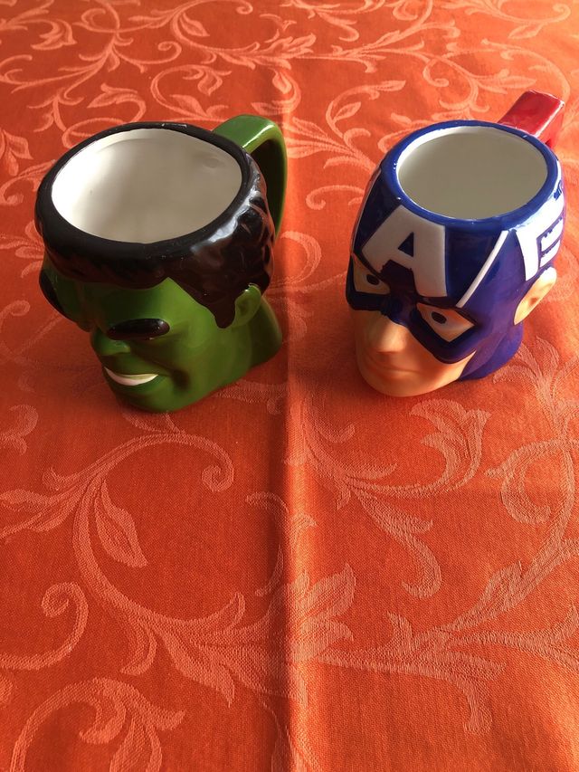 Tazas Avengers Hulk & Capitán América
