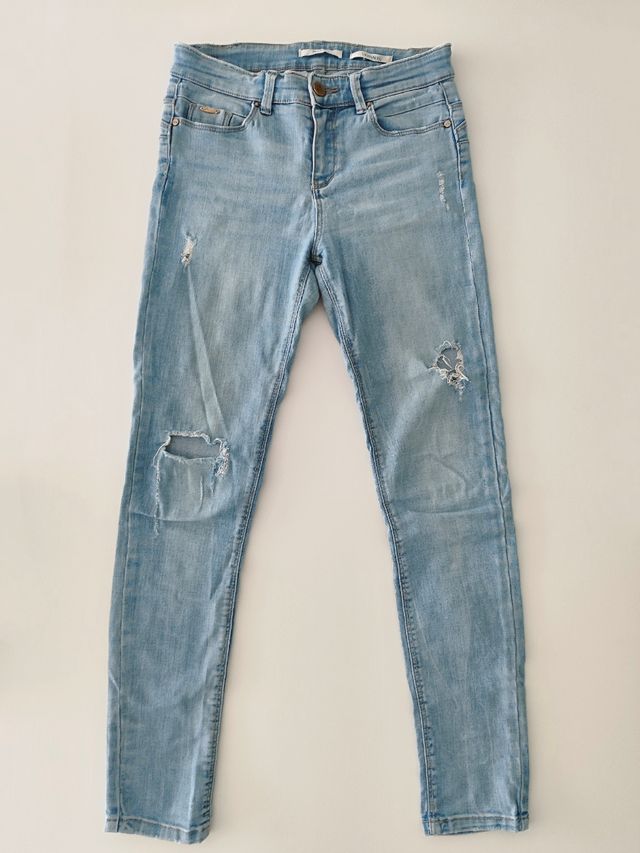 Vaqueros rotos - Azul claro