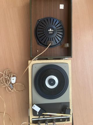 Tocadiscos vintage años 60