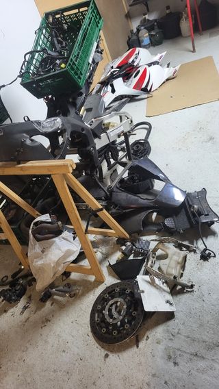 Repuestos CBR 1000RR (04-07)