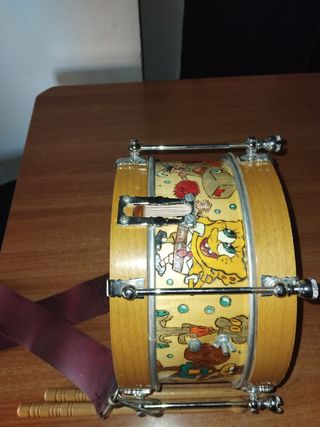 Tambor infantil Bob Esponja Pintado a mano.