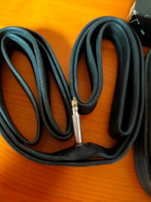 Tres Cámaras  700x23/25/28 bicicleta carretera