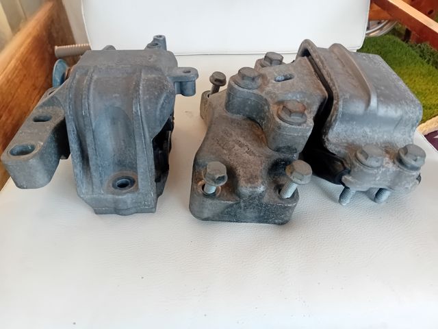 Soporte motor izquierdo derecho audi TTS 2.0 tfsi