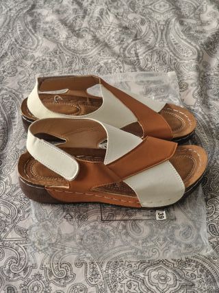 Sandalias mujer marrón-blanco, talla 39