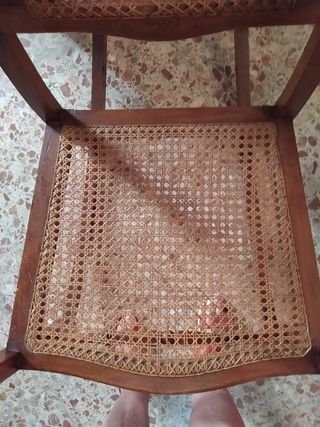 Mecedora mimbre marrón