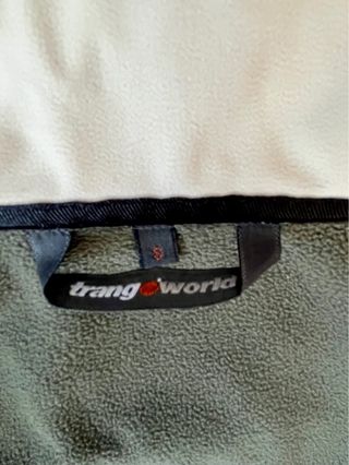 Chaqueta cortavientos Trangoworld beige