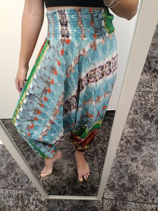Pantalones harem estampados