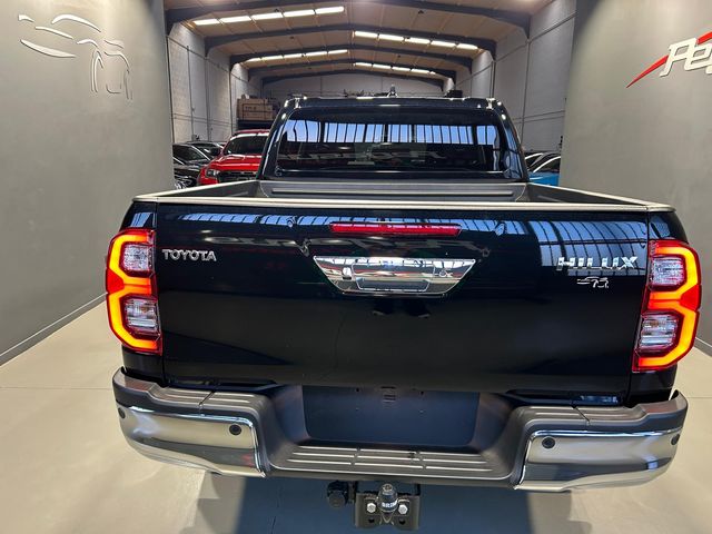 TOYOTA Hilux 2.8 D4D MHEV CD VXL AT HVO100